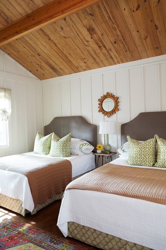 farmhouse chic bedroom