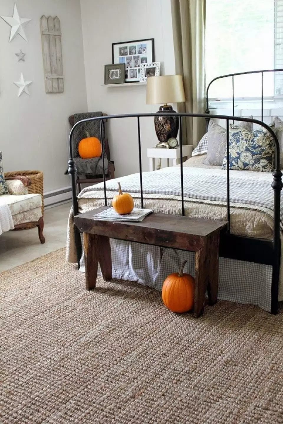 old bed frame farmhouse decorating ideas