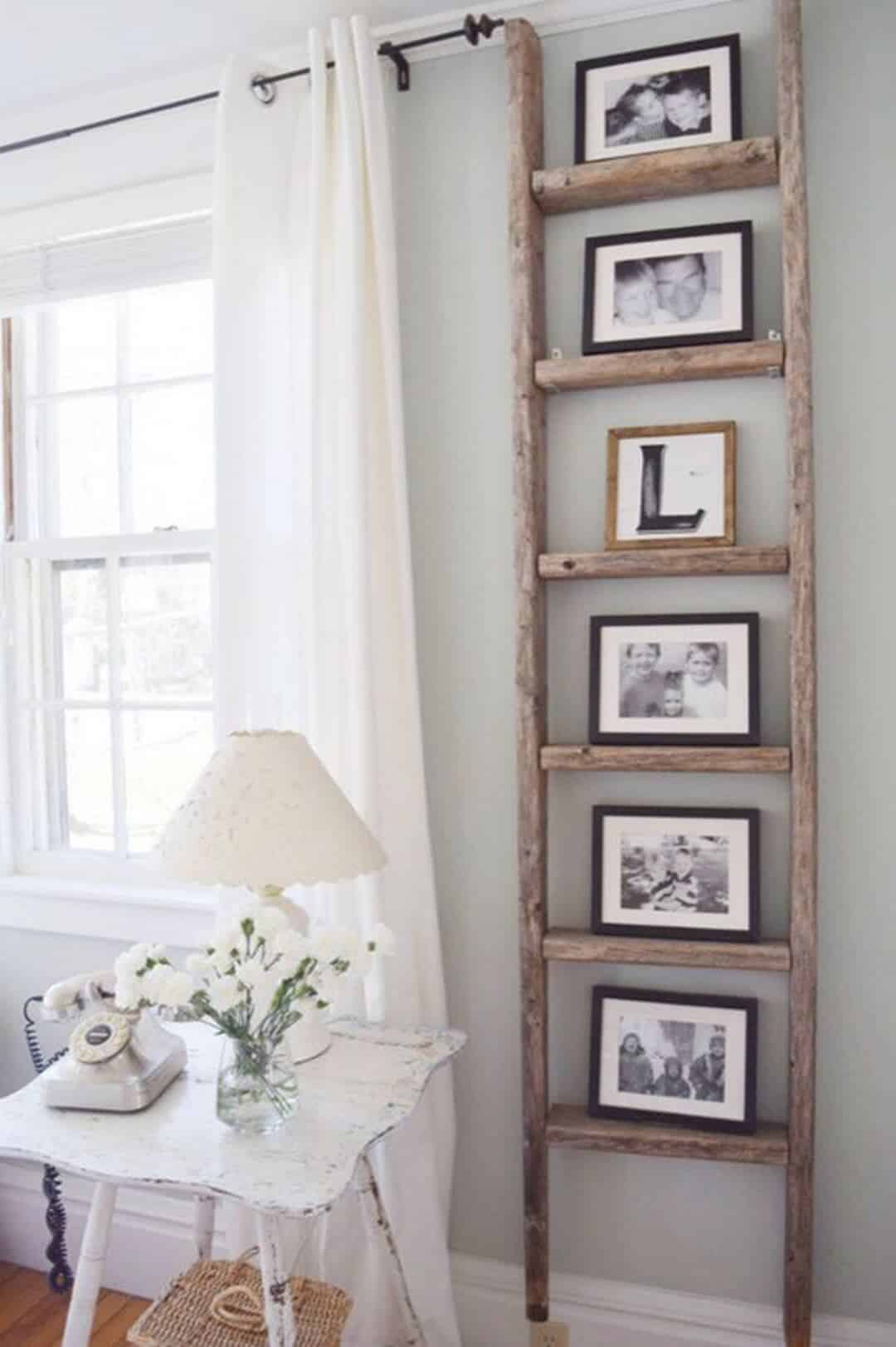 Ladder For Farmhouse Bedroom Decorating