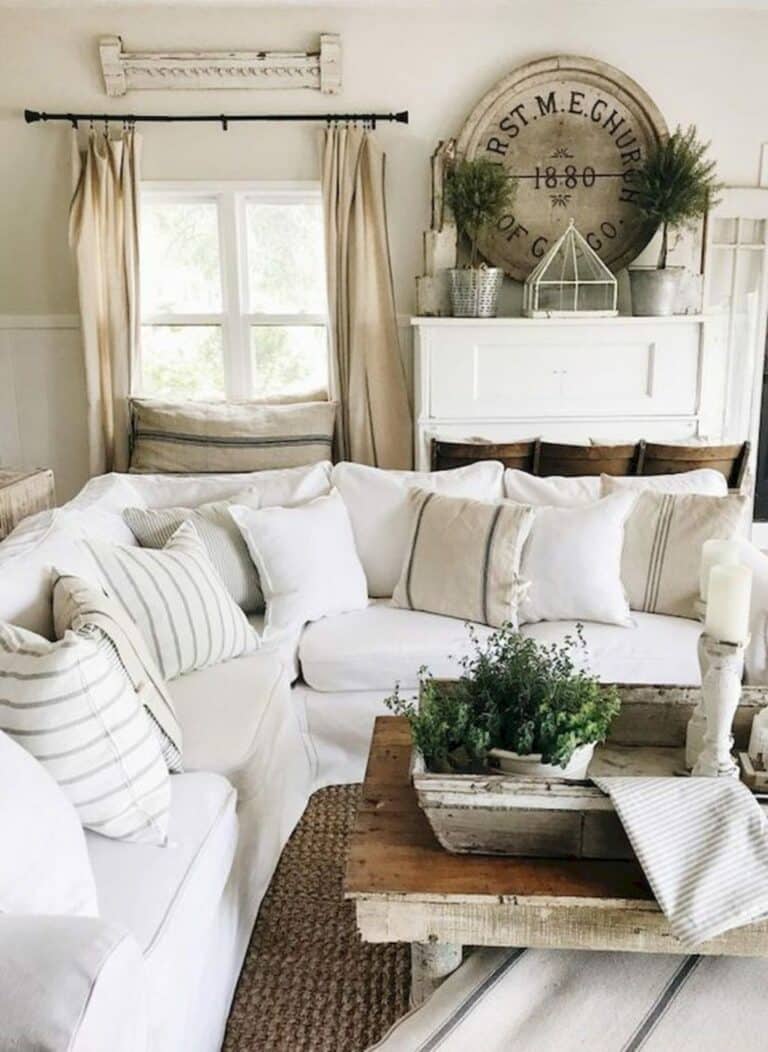 19 Charming Farmhouse Living Room Decor For Decorative Purposes