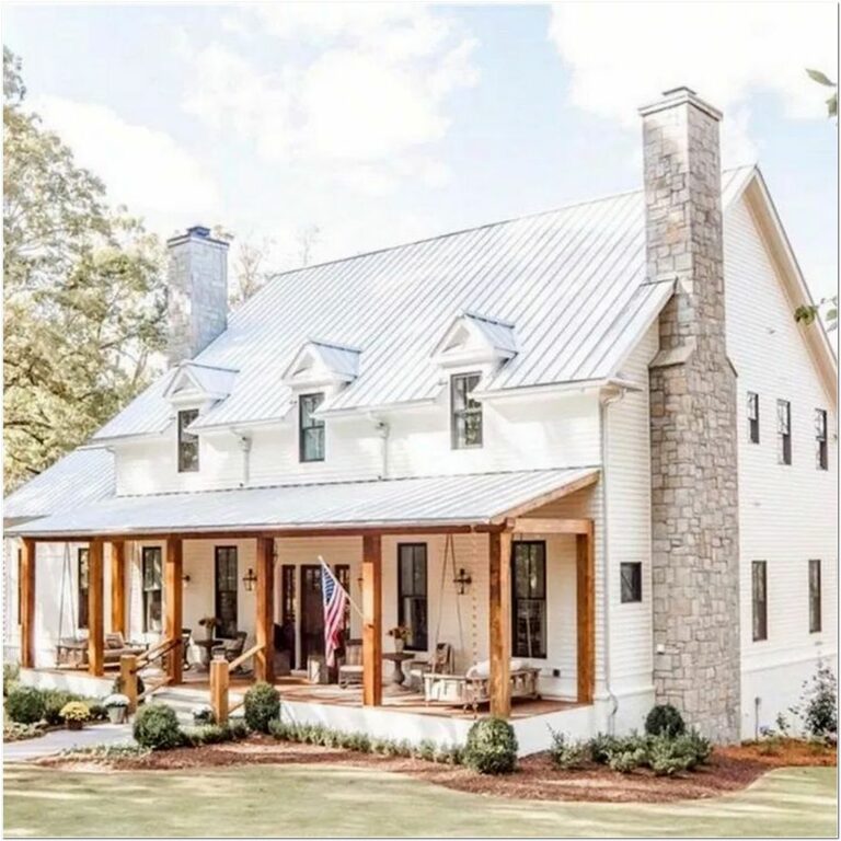 27 Authentic Modern Farmhouse Exterior for A Charming Home Makeover