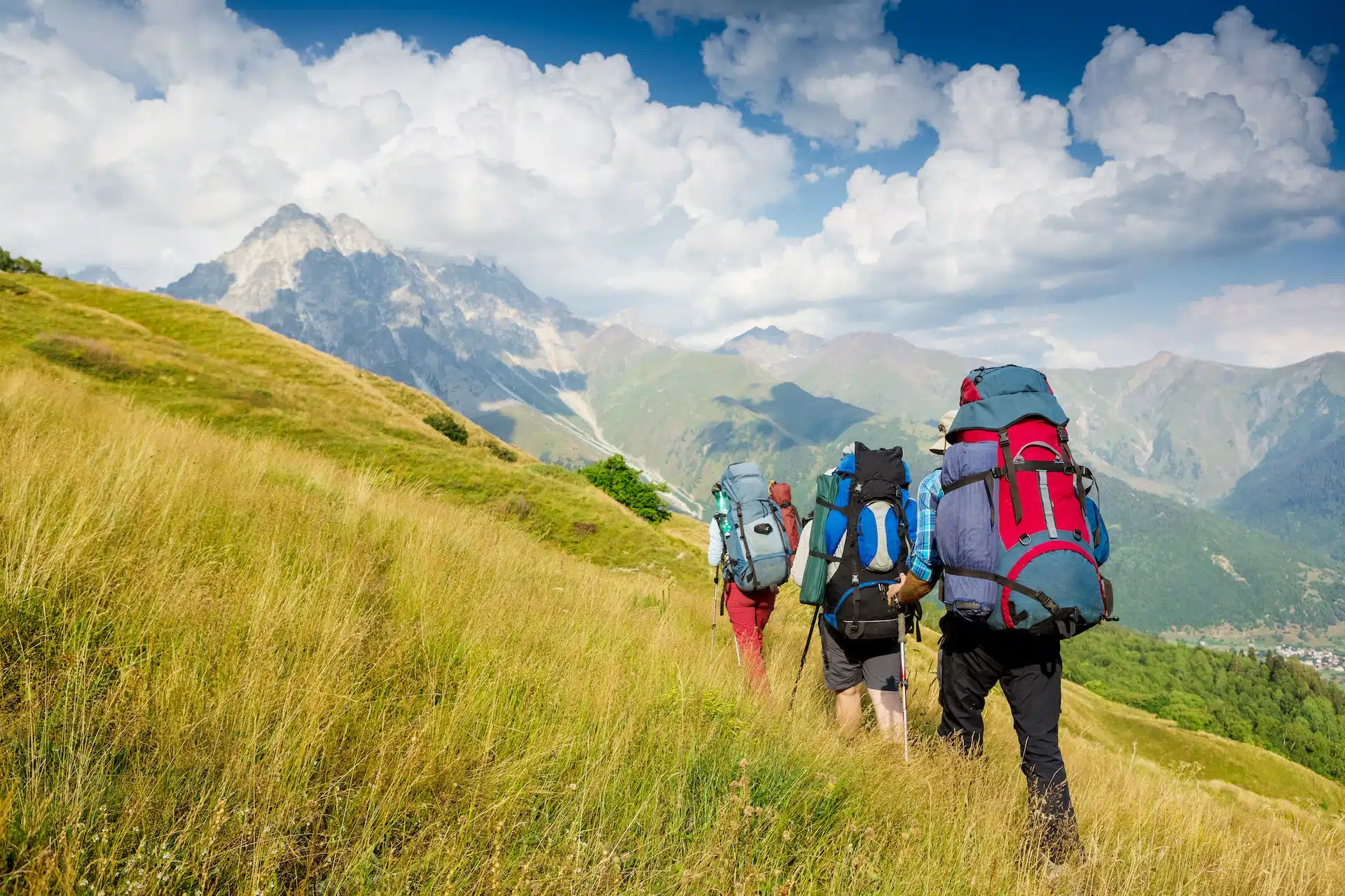 Hiking as an Outdoor Activities For Family 