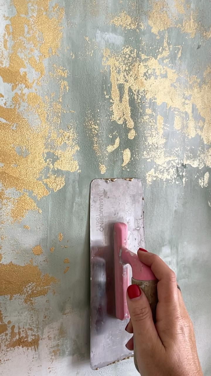 20 Metallic Accents for Stair Risers That Will Wow Your Guests! - 9. Textured Metallic Paint Techniques 1