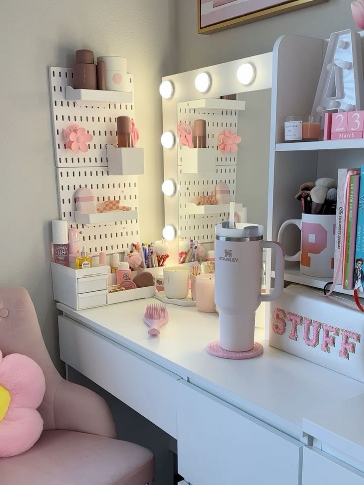 20 Cute Pastel Bathroom Ideas That'll Make You Smile Every Morning! - 18. Sweet Vanity Areas 1